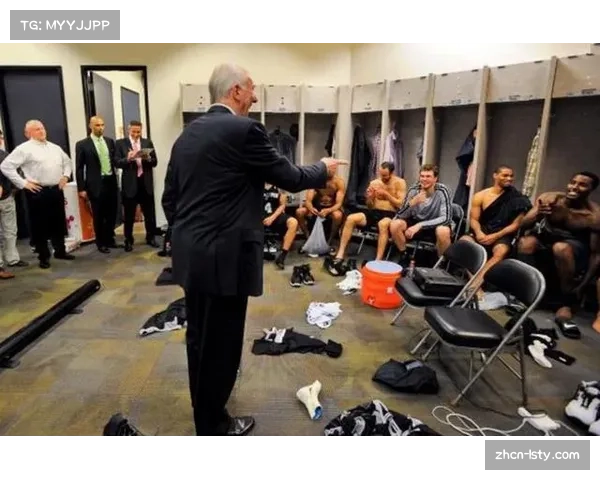 降级区球队的更衣室:战术板前的最后一次动员与无奈 降级区球队的更衣室:战术板前的最后一次动员与无奈